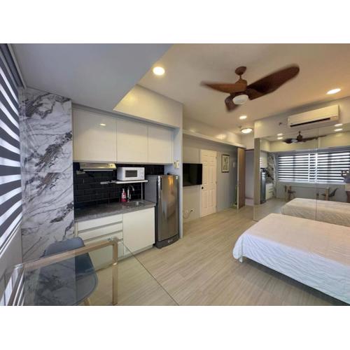 Modern Condo with Stunning Views