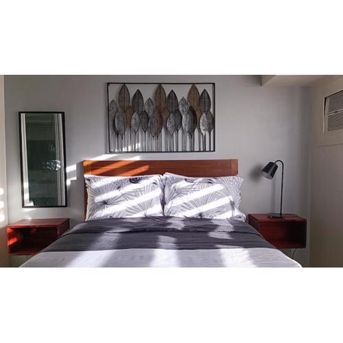 Modern Cozy 1 Bedroom Condo Unit in Cebu with Netflix and Wifi