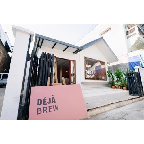 Modern Family House - 4 Bedrooms and 2 living rooms - fully furnished - 5 mins from Old Town with Art Gallery - Coffee Shop - and Creative Workshop - DEJA Home