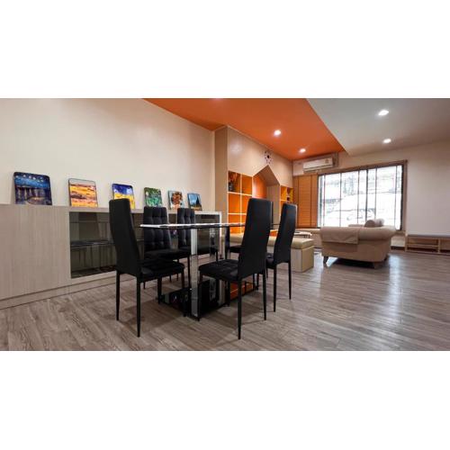 Modern House near Don Muang Airport, near SRT Rangsit & Future Park Rangsit