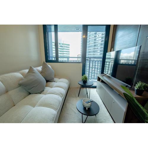 Modern Living 2 Makati