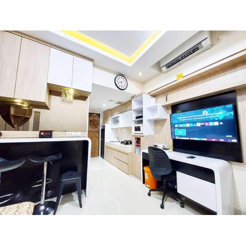 Modern Look 1BR at Uttara The Icon Apartment By Travelio