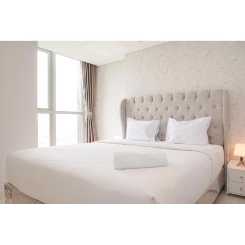 Modern Look 1BR with Golf Island and Sea View Gold Coast Apartment By Travelio