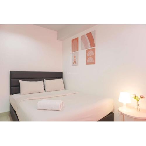 Modern Look 2BR Apartment at Springhill Terrace Residence By Travelio