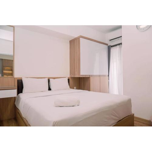 Modern Look 2BR Apartment M-Town Residence By Travelio