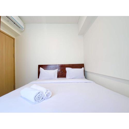 Modern Look 2BR at Meikarta Apartment By Travelio