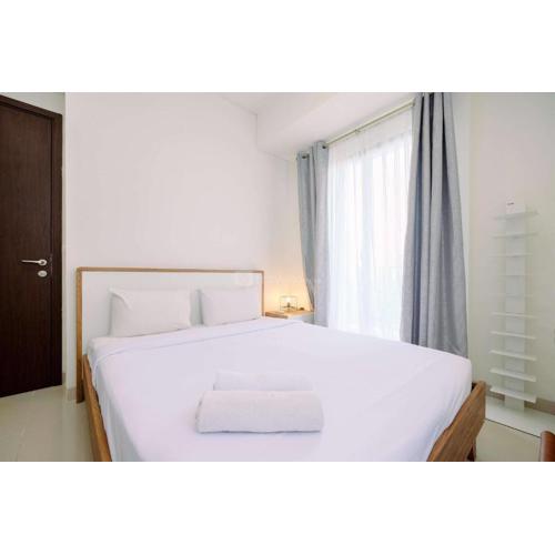 Modern Look and Comfy 2BR at Vasaka Solterra Apartment By Travelio