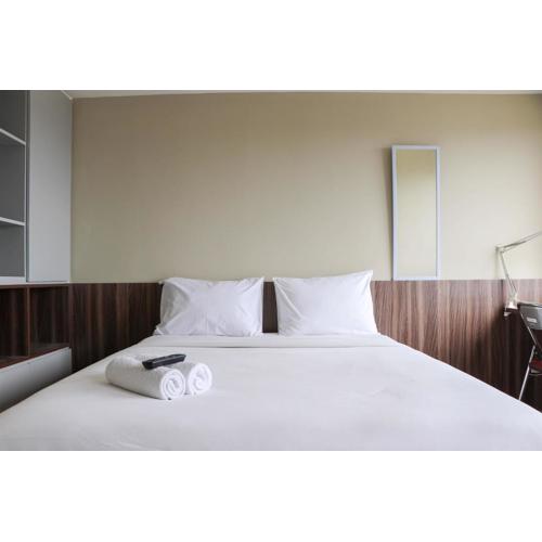 Modern Look and Homey Studio Apartment Gateway Park LRT City Jatibening By Travelio
