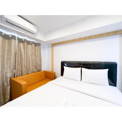 Modern Look Studio at De Prima Apartment By Travelio