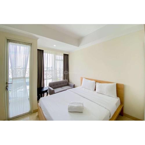 Modern Look Studio Room Menteng Park Apartment By Travelio