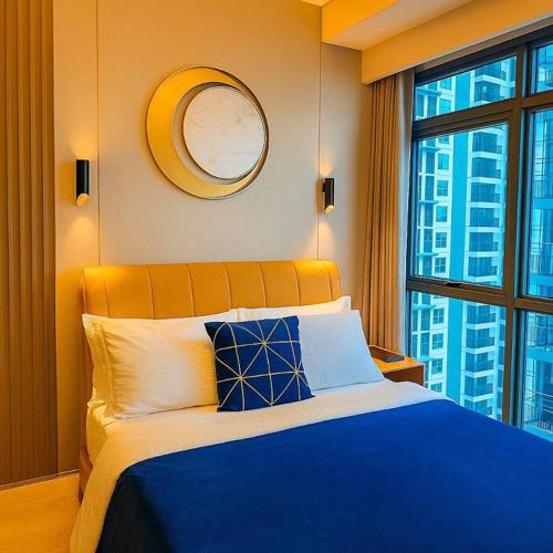 Modern & Luxury 2BR near Solaire, Okada, Airport