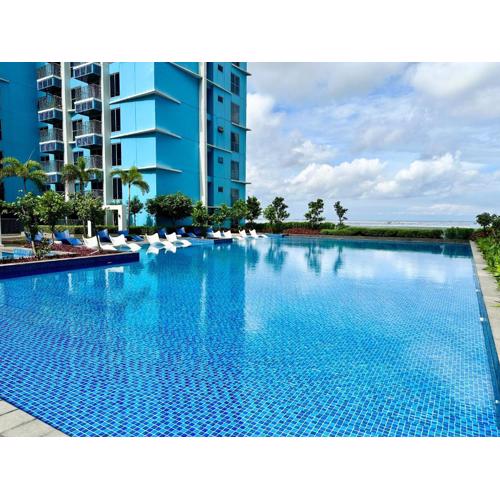 Modern Manila bay Seaveiw 3 BR Spacious Beside Okada Manila Airport
