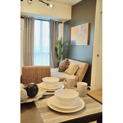 Modern Minimalist 1 BR Condo in IT Park