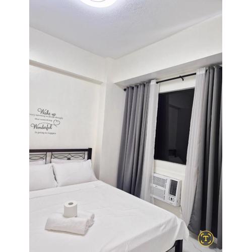 Modern Minimalist 1BR Condotel at BGC Taguig