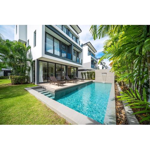 Modern Minimalist 6 Bedroom Light Luxury Villa Private Pool Golf Course Laguna Park