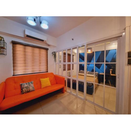 Modern Minimalist Condo near Airport