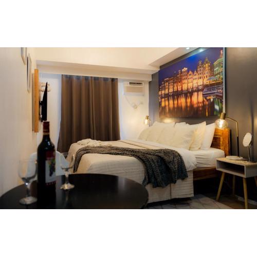 Modern Oasis*Heart of City*Fast Wi-Fi/Netflix WFH