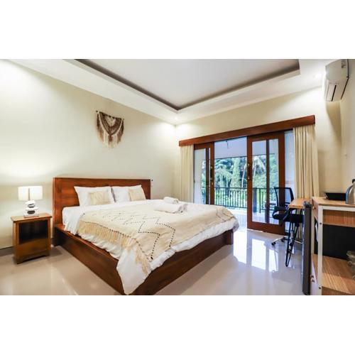 Modern Room w/ Desk, Office Chair & Kitchenette /3