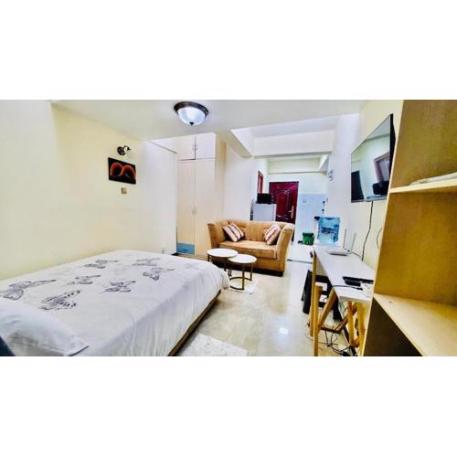 modern serenity suites apartments with swimming pool,modern equipped gym,private parking space, children playing ground, proximity to major shopping malls and unbeatable city views