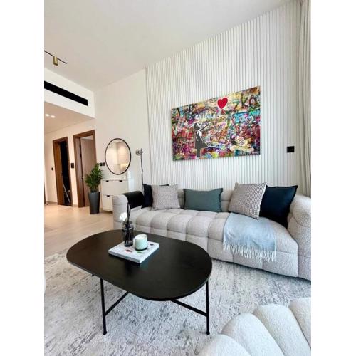 Modern & Smart 1br W Stylish Interiors In Jvc