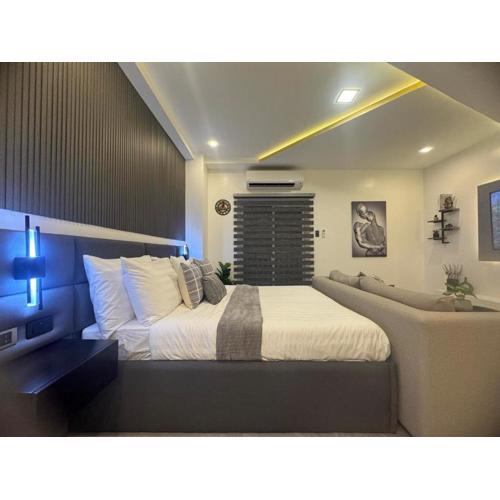 Modern Smart Studio Unit Bachelor's Pad