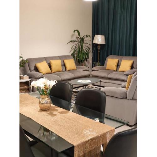 Modern Space in Prime Location