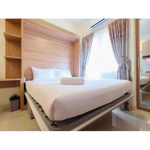 Modern Studio at Green Pramuka City Apartment near to Shopping Center By Travelio