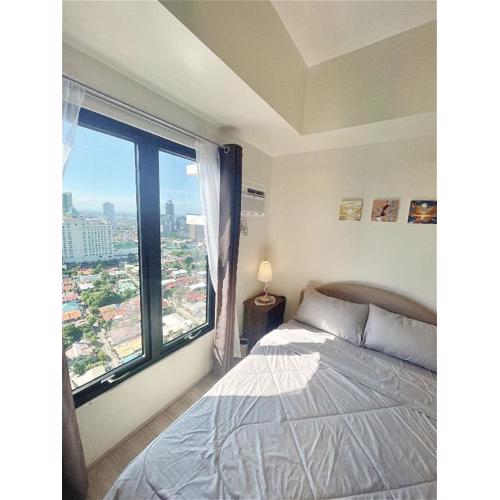 Modern Studio at The Median - Hi speed WIFI, Netflix & Prime, Near IT Park