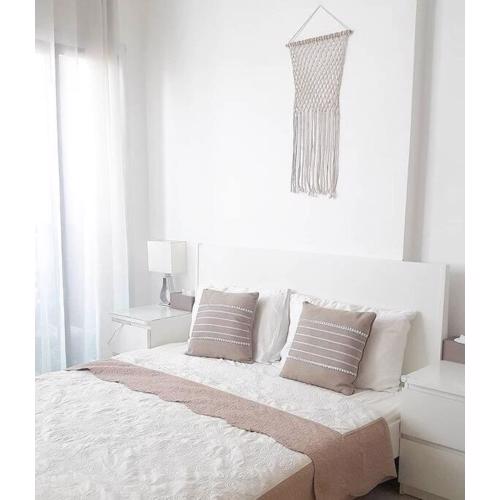 Modern Studio Oasis - Skyline Views, Private Balcony & Workspace