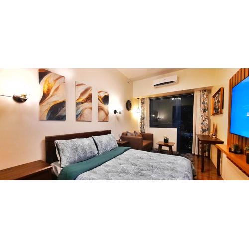 Modern-Studio with Balcony Stunning View