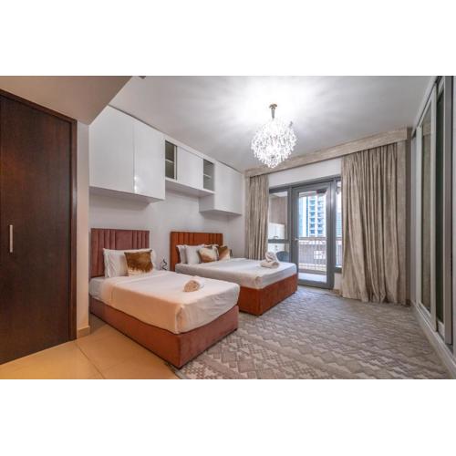 Modern Studio with Twin Beds Downtown Dubai