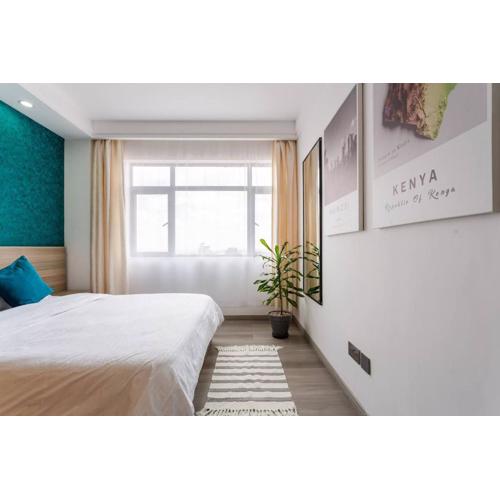 Modern, Stylish High-Rise Skyline - 2 BD