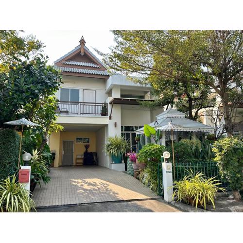 Modern Thai Style Garden Home