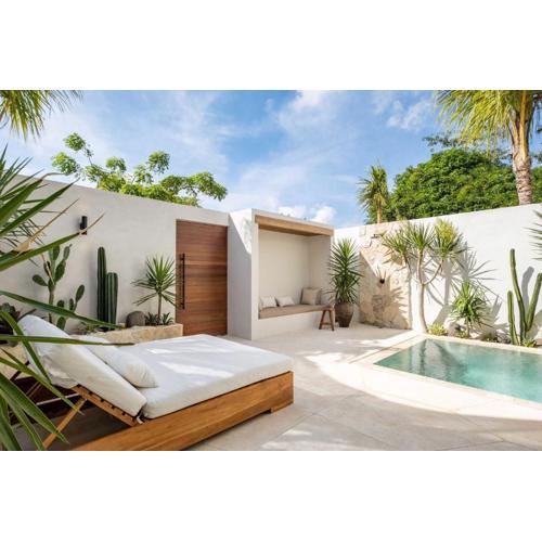 Modern Tropical Villa with Private Pool in Bingin