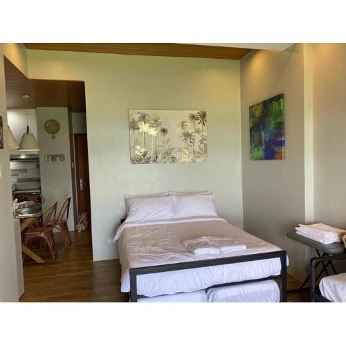 Modern Unit Near The Beach at Canyon Cove Nasugbu