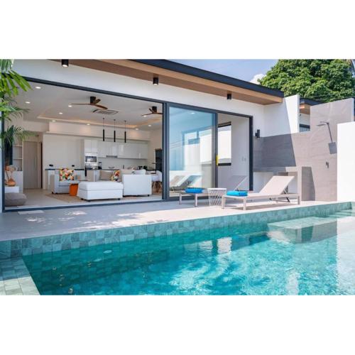 Modern Villa Walking Distance to Fisherman Village KBR15