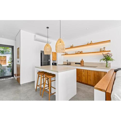 Modern Villa with Pool - Lago Villas