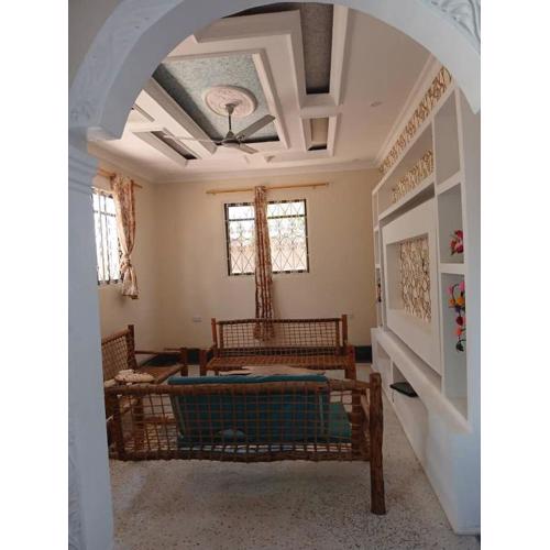 Molly House Jambiani