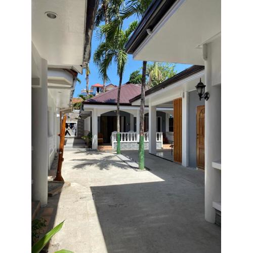 Monallan Boracay Hotel