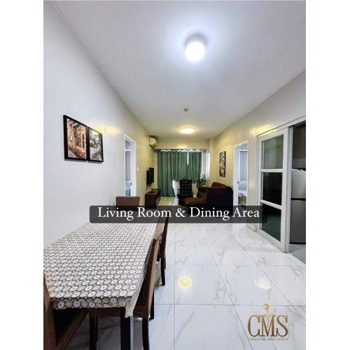 Monarch Parksuites 2BR Deluxe 4 Family beds