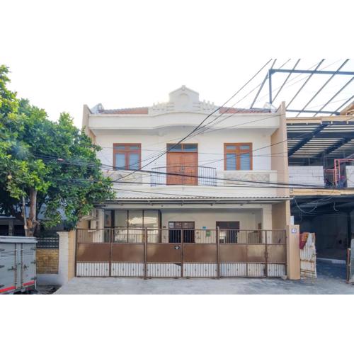 Mono Coliving Kertajaya Syariah, SBY