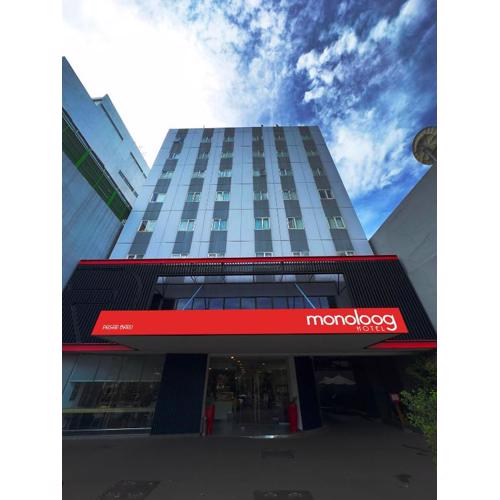 Monoloog Hotel Surabaya