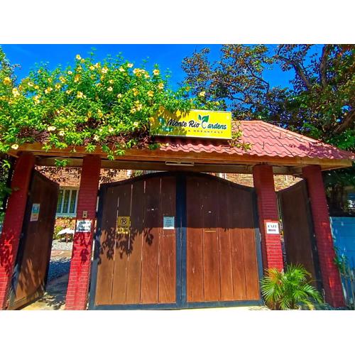 Monte Rio Gardens Bed & Breakfast