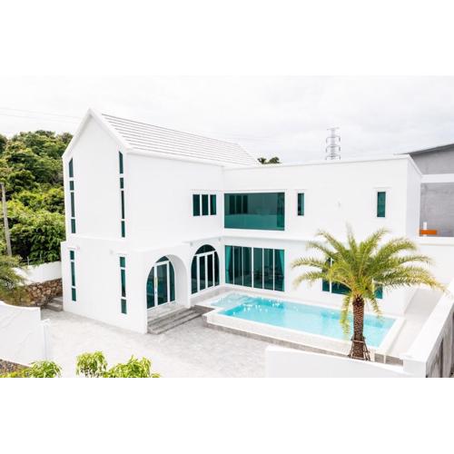 Montrio Pool Villa Pattaya, Thailand