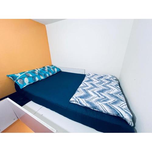 Moon Backpackers Burjman Exit 2, Family Partitions, Loft partitions,