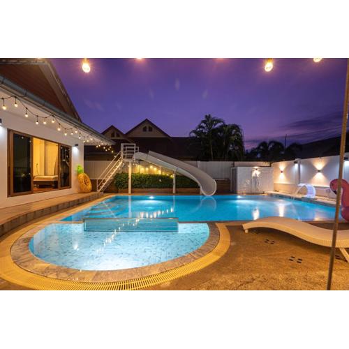 Moon Escape Poolvilla Pattaya บ้านพักพูลวิลล่า