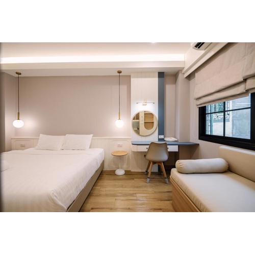 Moon House BKK Room 2B