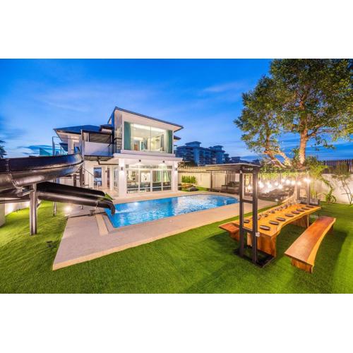 Moon Shade Pool Villa Pattaya