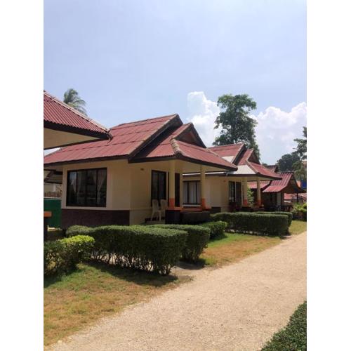 Moonwalk Lanta Resort