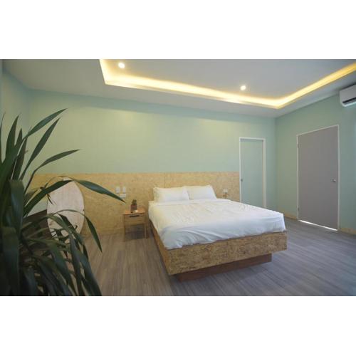 Mosaic Liwliwa Hotel Near Beach